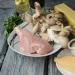 Тахианы мах, мөөгтэй феттуцин - анхны Италийн гоймонгийн хоол Гоймонд зориулсан цөцгийтэй тахианы мөөгний соус